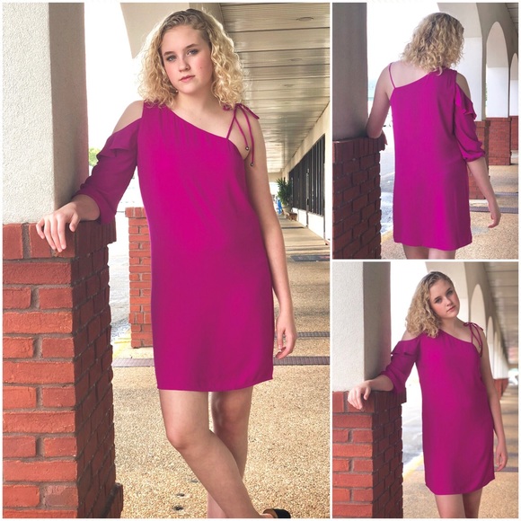 Dresses & Skirts - Skies Are Blue Fuchsia One Sleeve Dress